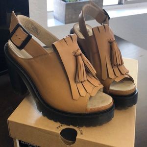 Dr. Martin Seraphina Tan size 7